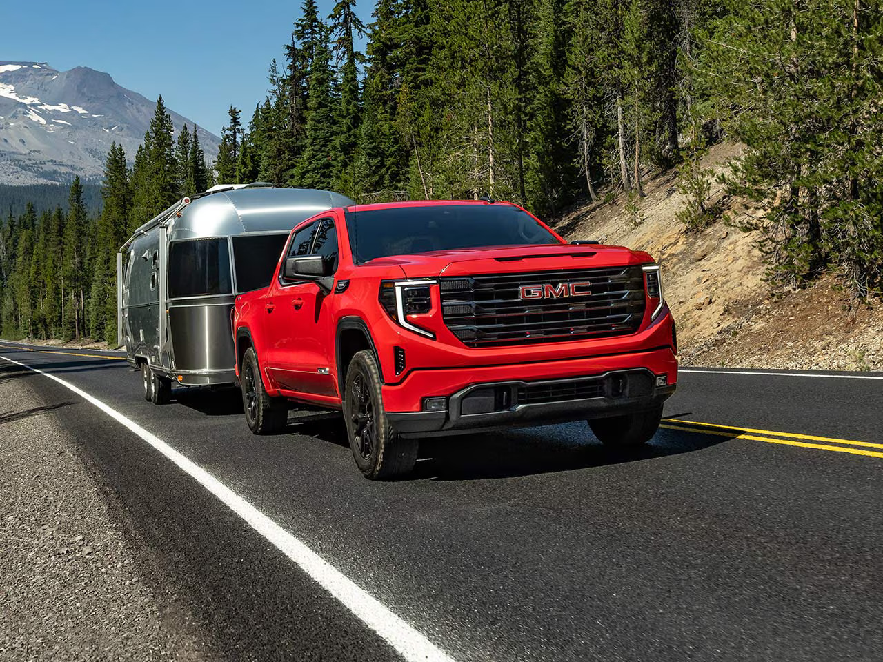 GMC Sierra 1500 vs. Ford F-150: Which Truck Fits Kansas City Drivers Better?